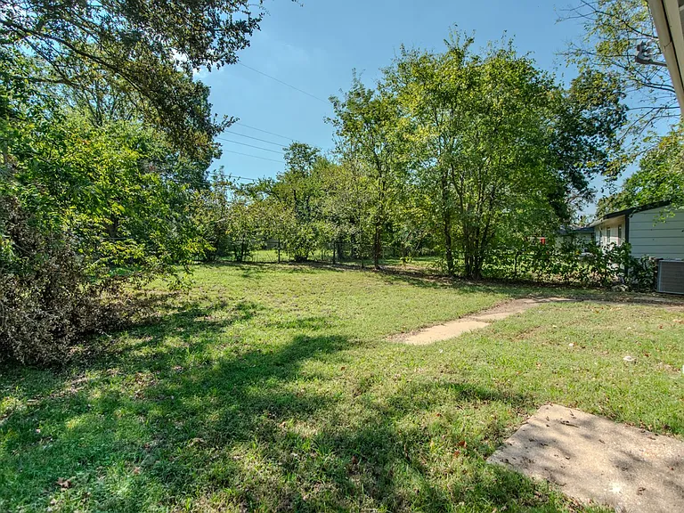 125 Vandenburg Dr — Photo 22