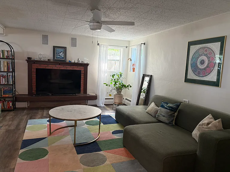 2320 Cannon St — Photo 8
