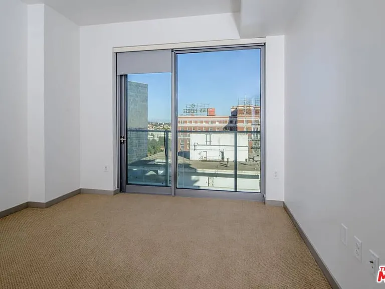 3033 Wilshire Ave #1409 — Photo 12