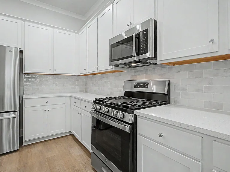 4065 Four Oaks Blvd — Photo 26