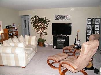 5th image of 15 Wickham Ct