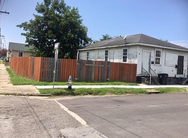 1st image of 1504/06 Pauline St