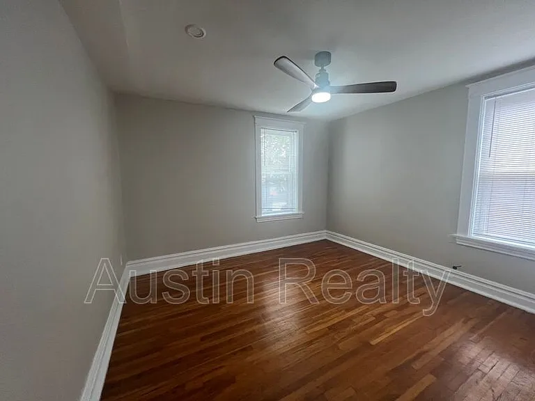 1018 Commodore Dr #A — Photo 7