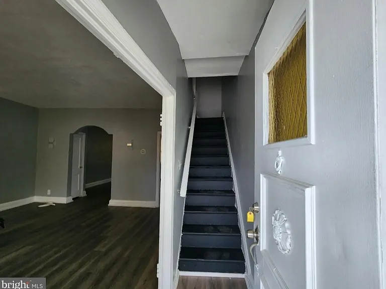 2521 W Cold Spring Ln — Photo 12
