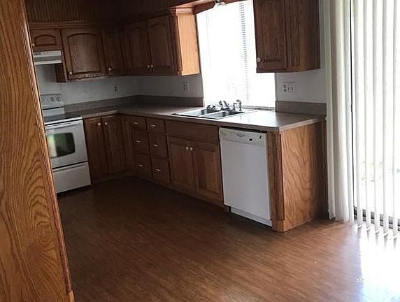 4th image of 3119 Chaparral Dr