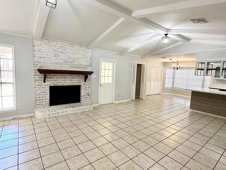 402 Quail Dr — Photo 14