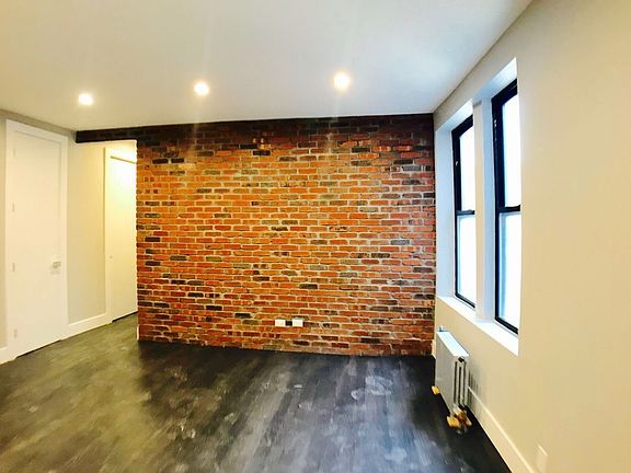 2nd image of 830 W 177th St APT 5F