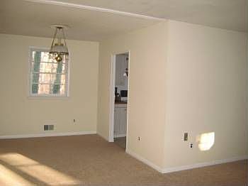 3rd image of 12516 Parker Ln