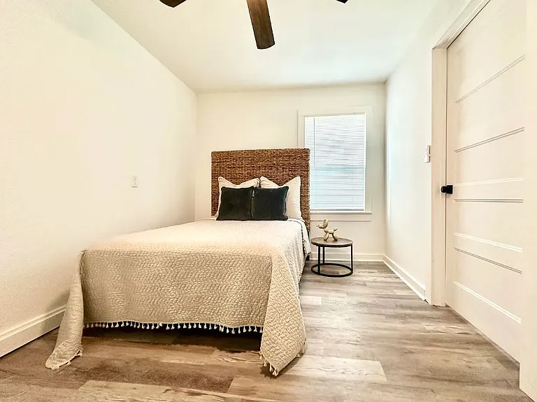 206A Cherry St — Photo 3