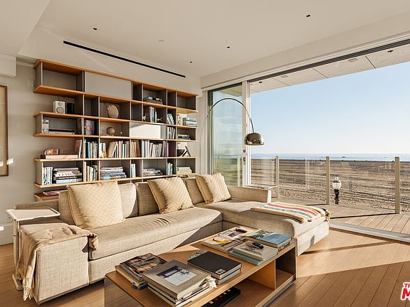 2nd image of 1267 Palisades Beach Rd