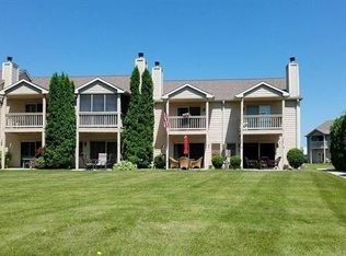 240 Marina Ct, Waterford, WI 53185