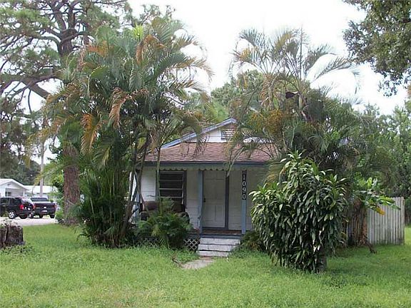 3rd image of 1090 28th St