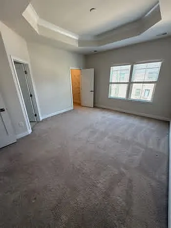 3 bed, 1745 sqft, $1,000 — Photo 3