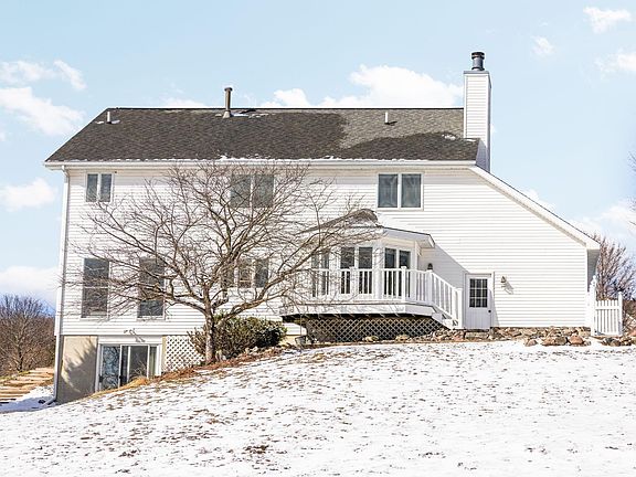 3rd image of 3605 Silver Farms Ln