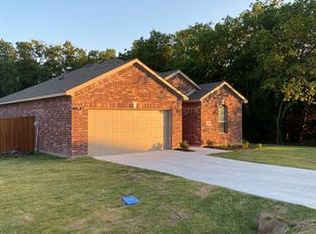 440 Collin St, Nevada, TX 75173