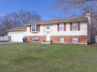 39080 N McAree Rd, Beach Park, IL 60087