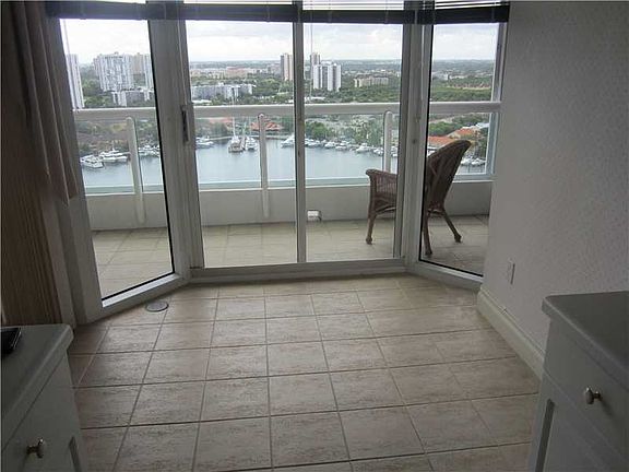 4th image of 21205 Yacht Club Dr APT 2407