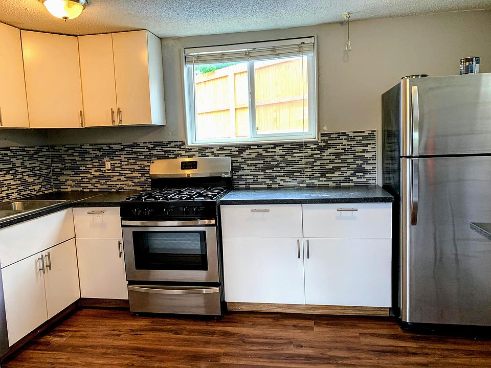 Kitchen (unfurnished)
