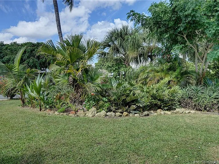 905 SE Flamingo Ave — Photo 34