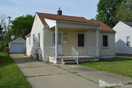 1st image of 28943 Beechwood St