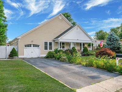 32 Tamarack Street, Central Islip, NY, 11722