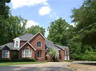 17 Mayland Dr, Summerton, SC 29148