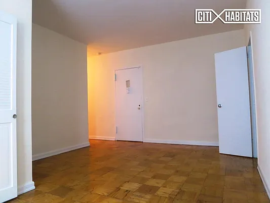 Rented by Citi Habitats | media 17
