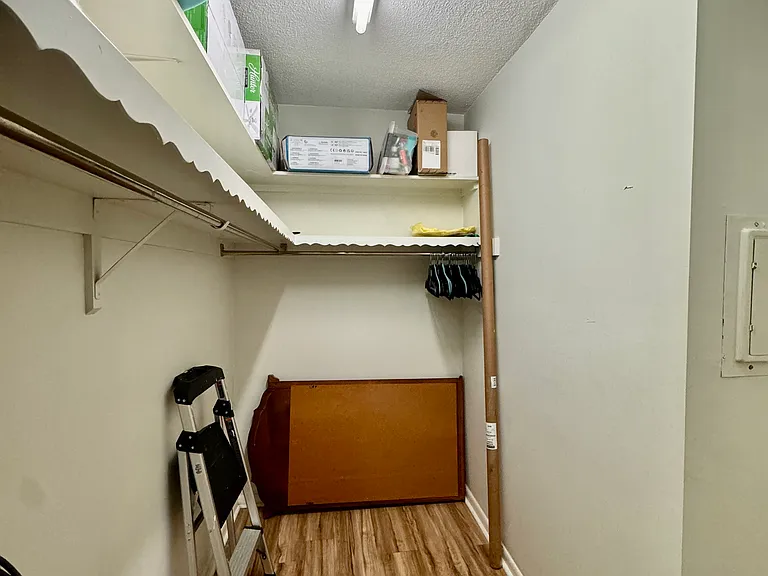 5220 Brittany Dr S #607 — Photo 15