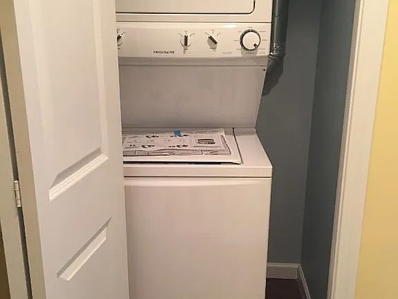 3rd image of 10734 Lake City Way NE #B
