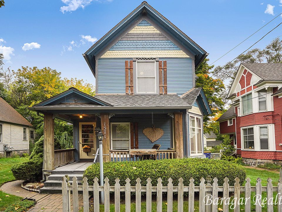 1st image of 1571 Coit Ave NE