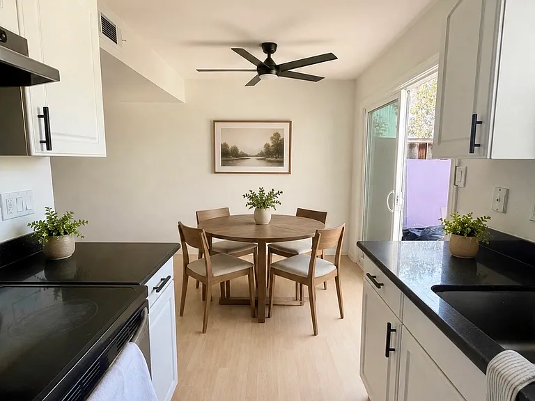 211 Arana Dr — Photo 6