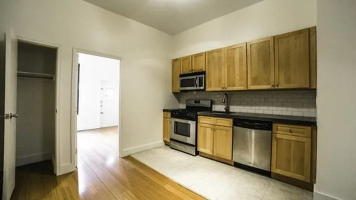 Rented by Nooklyn NYC LLC | media 4