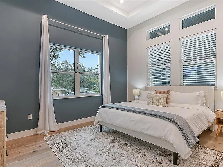 1537 Siesta Dr — Photo 43