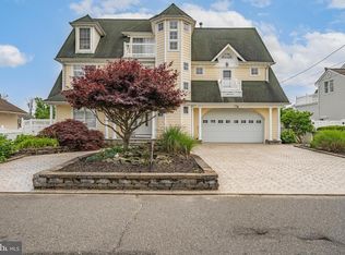 834 Leeward Dr, Forked River, NJ 08731