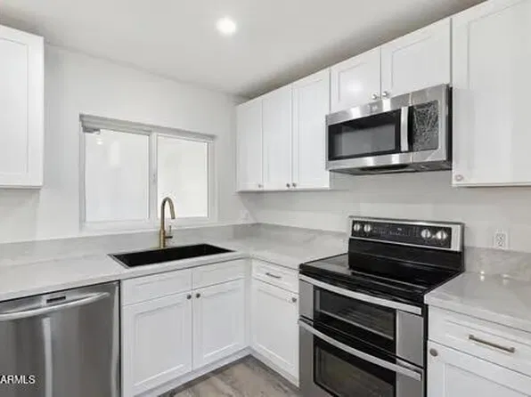 4218 W Grisworld Road, Phoenix, AZ 85051