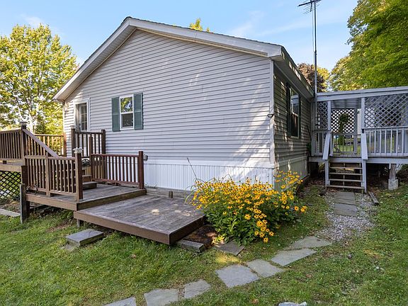 5th image of 725 Porterwood Drive