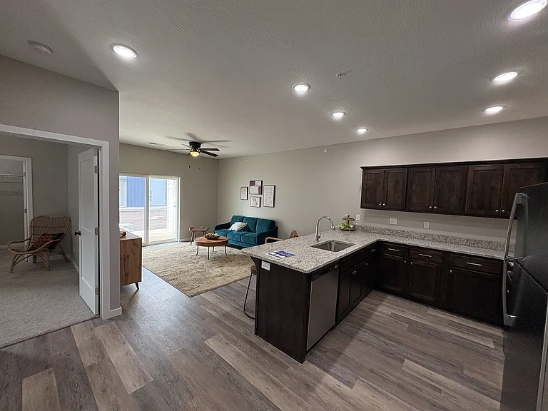 1 bedroom, 1 bathroom