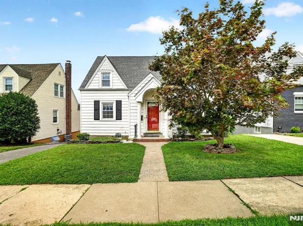 57 Bond Pl, North Arlington, NJ 07031