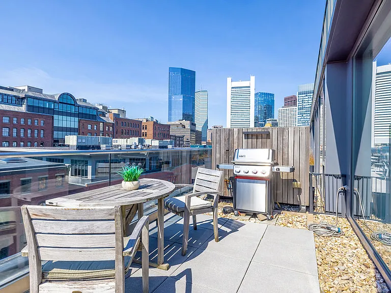 346 Congress St #703 — Photo 17