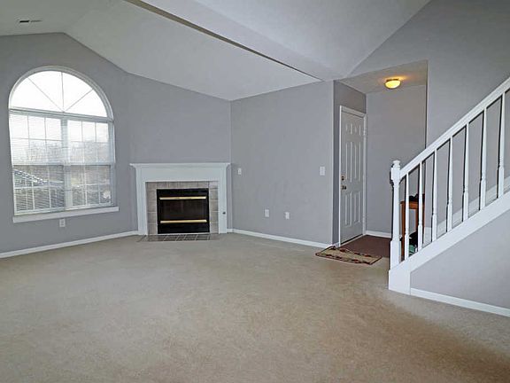 5th image of 233 Chardonnay Ln