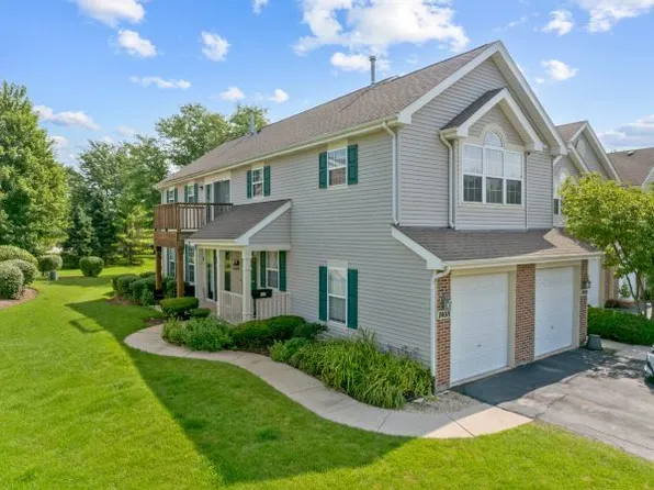 7408 Grandview Ct #7408, Carpentersville, IL 60110
