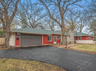 1901 W Old Shakopee Rd, Bloomington, MN 55431