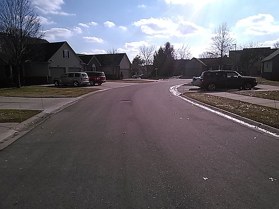 4th image of 346 Woodfield Square Ln