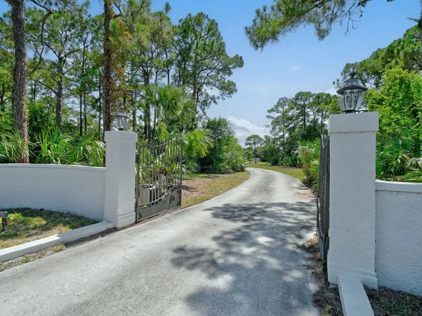 425 N Ffa Rd, Fort Pierce, FL 34945