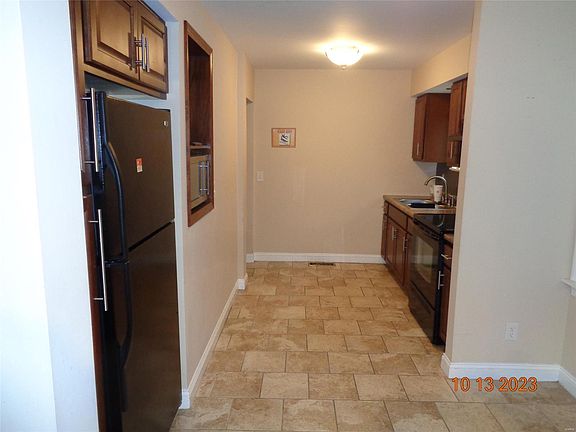 4th image of 6993 Woodrow Ave