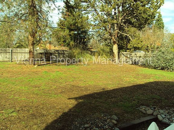 5th image of 7211 Zelinda Dr