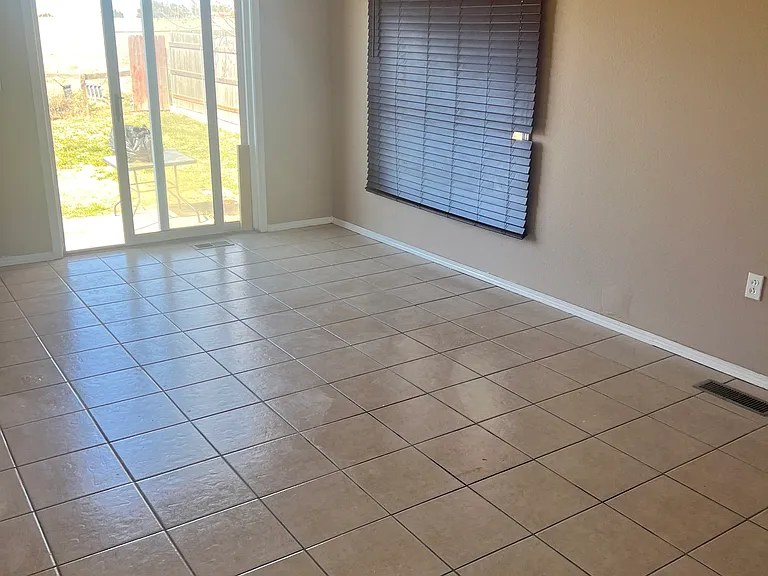 1804 Tomahawk Rd — Photo 5
