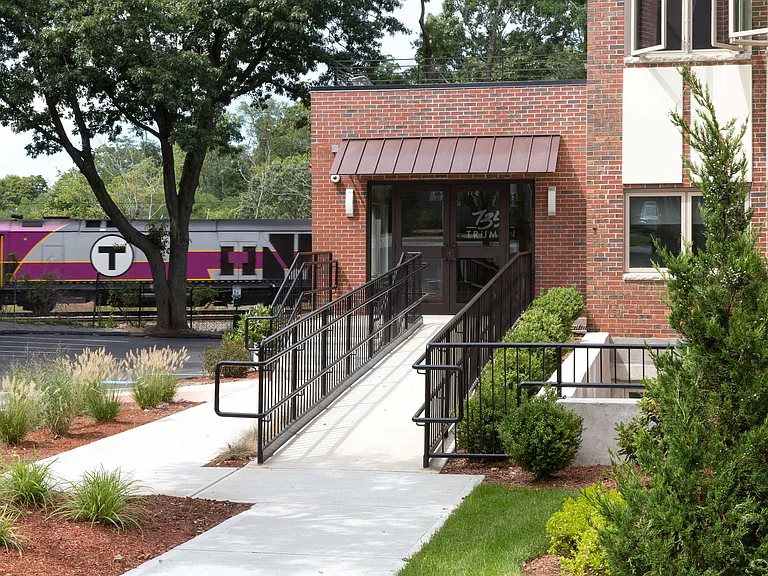 735 Truman Apartments — Photo 28