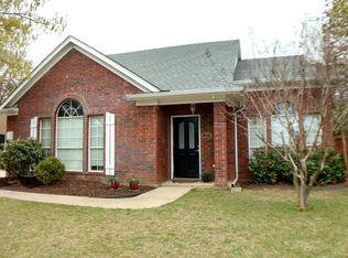 1305 Fox Holw, Denton, TX 76205
