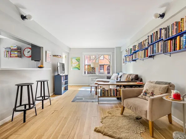 135 Willow St APT 206, Brooklyn, NY 11201